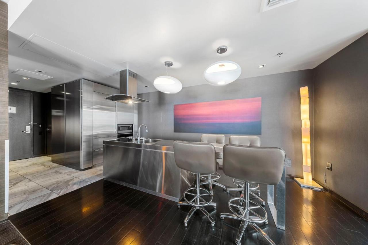 Huge Modern Luxury 17 Floor Panoramic Corner Suite With Open Balcony 拉斯维加斯 外观 照片