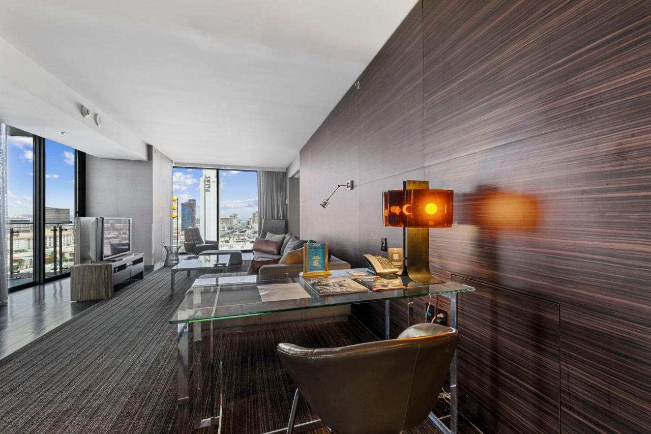 Huge Modern Luxury 17 Floor Panoramic Corner Suite With Open Balcony 拉斯维加斯 外观 照片
