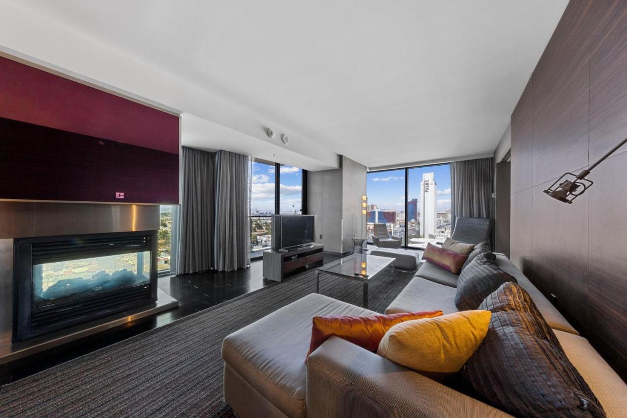 Huge Modern Luxury 17 Floor Panoramic Corner Suite With Open Balcony 拉斯维加斯 外观 照片